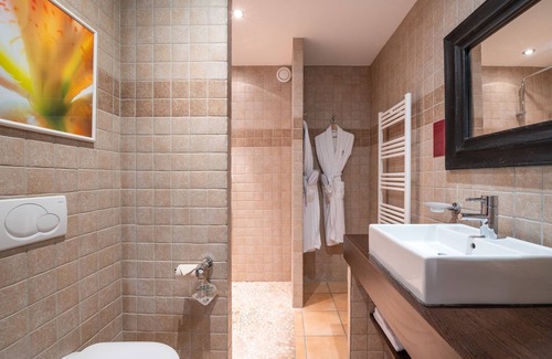 La Fossette Hotel | Discover Hôtel de la Fossette: 4-Star Escape with Spa