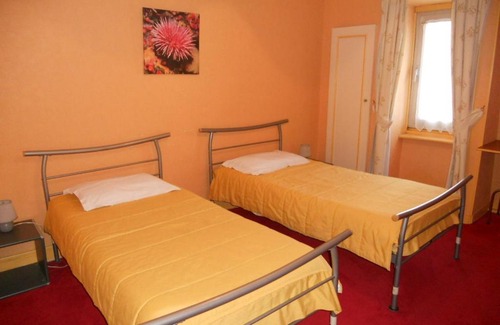 Morlaix Hotel | Family-Friendly Hôtel de la Gare with 8/10 Guest Rating