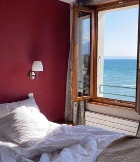 Excenevex Hotel | Oceanfront Retreat at Hôtel de la Plage - Rated 8.7/10