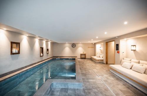 Beaufort Hotel | Oceanfront Comfort at Hôtel de la Roche - 4-Star Escape