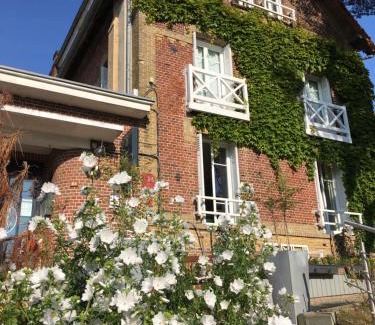 Varengeville-sur-Mer Hotel | Pet-Friendly Hôtel De La Terrasse with Oceanfront Views