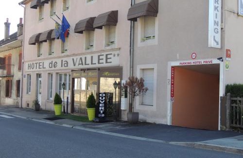 Ornans Hotel | Discover Hôtel de La Vallée: Pet-Friendly Getaway