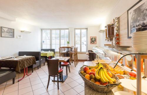 Ornans Hotel | Discover Hôtel de La Vallée: Pet-Friendly Getaway