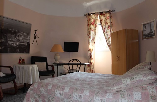Les Andelys Hotel | Discover Hôtel de Paris: Bistronomy & Family-Friendly Stay