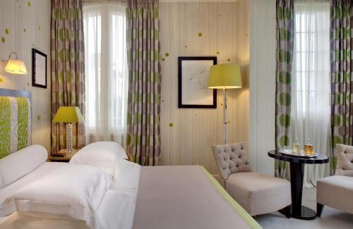 Saint-Emilion Hotel | Indulge at Hôtel de Pavie: 5-Star Stay with Dining & Family Fun