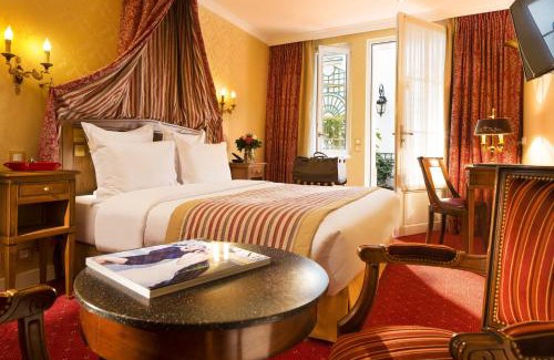 Quartier des Invalides Hotel | Elegant Hôtel de Varenne: Family-Friendly & Wheelchair Accessible