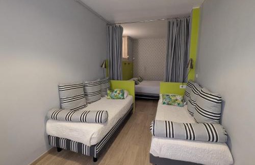 Montpellier City-Centre Hotel | Discover Hôtel Des Arts: Artisanal Stay with Family-Friendly Perks