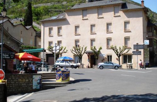 La Malene Hotel | Experience Comfort at Hôtel des Bateliers with Great Amenities
