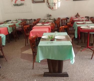 Oulad Khallouf Hotel | Hôtel des cedres azrou