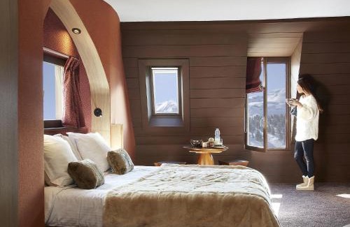 Avoriaz Hotel | Relax at Hôtel des Dromonts: Spa, Hot Tub & Dining
