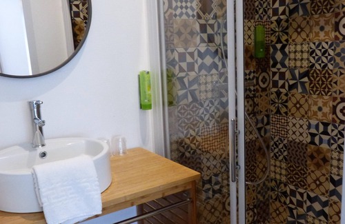 Cabrerets Hotel | Discover Hôtel des Grottes: A Family-Friendly Retreat