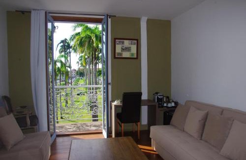 Cayenne Hotel | Discover Hôtel des Palmistes: Family-Friendly Comfort