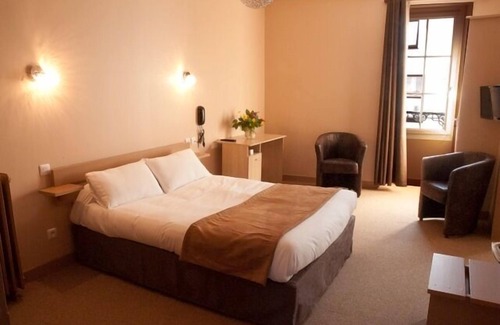 Angouleme Hotel | Discover Hôtel des Pyrénées: Family-Friendly with Spa & Dining