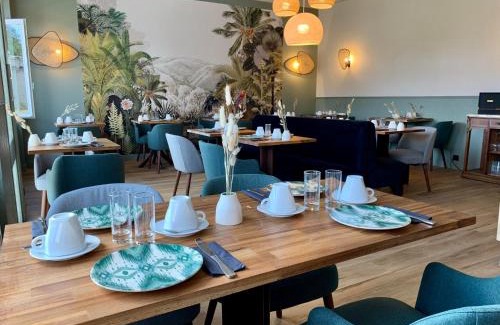 Guerande Hotel | Pet-Friendly Hôtel des Quatre Saisons with Great Reviews