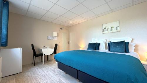 Guerande Hotel | Pet-Friendly Hôtel des Quatre Saisons with Great Reviews