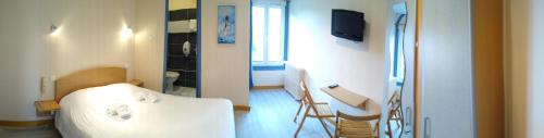 Treboul Hotel | Relax at Hôtel des Sables Blancs with Ocean Views