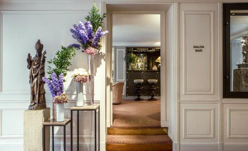 6th Arrondissement Hotel | Elegant Hôtel des Saints Pères - Family-Friendly Retreat