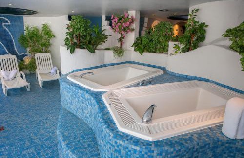 La Petite-Pierre Hotel | Discover Hôtel des Vosges: Beachfront Bliss Awaits You