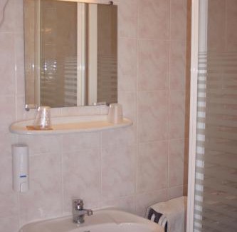 Cronat Hotel | Comfortable Stay at Hôtel des Voyageurs - Cronat with Pool