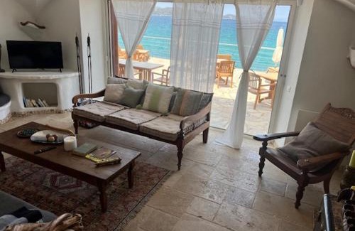 Saint-Florent Hotel | Experience Oceanfront Bliss at Hôtel Dolce Notte