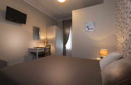 Vignerons Hotel | Discover Hôtel Donjon Vincennes: Spa & Family Friendly Retreat