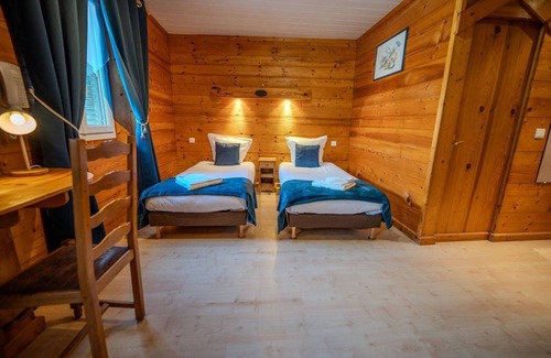 Valloire Hotel | Discover Hôtel du Centre: Family-Friendly & Accessible Stay