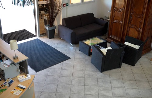 Draguignan Hotel | Hôtel du Col de l'Ange: Pool, Spa & Family-Friendly Stay