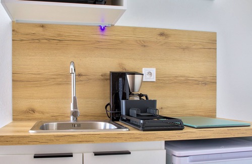 Balaruc-les-Bains Hotel | Comfortable Hôtel du Golfe with Breakfast and Hot Tub