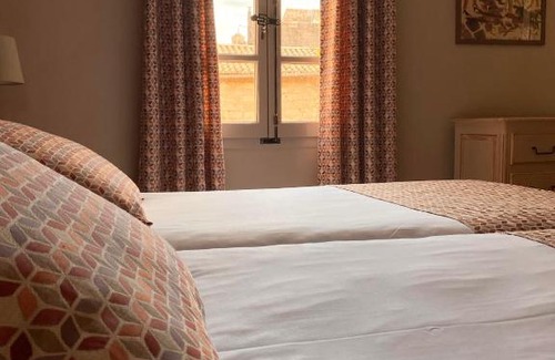 Arles City Centre Hotel | Discover Hôtel du Musée: Family-Friendly with High Ratings