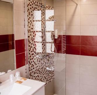 Arles City Centre Hotel | Discover Hôtel du Musée: Family-Friendly with High Ratings