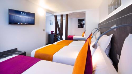 Arts-et-Metiers Hotel | Discover Hôtel du Plat d'Etain - Family-Friendly Retreat