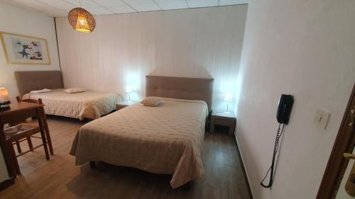 Castellane Hotel | Pet-Friendly Hôtel du Roc with Restaurant & Breakfast Options