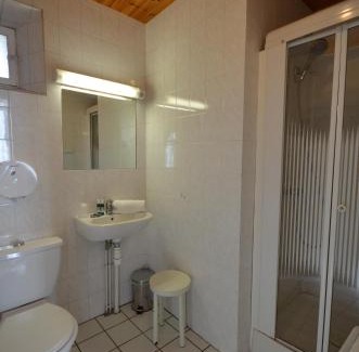 Briancon Hotel | Discover Hôtel Edelweiss: Pet-Friendly with Breakfast Included