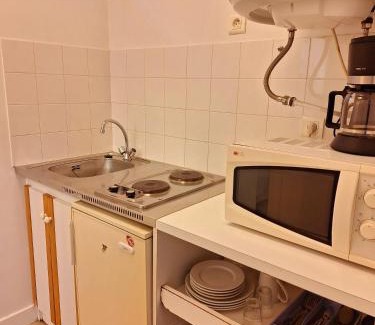 Egletons Hotel | Relax at Hôtel VVF Eden Lake with Pool and Pet-Friendly Rooms