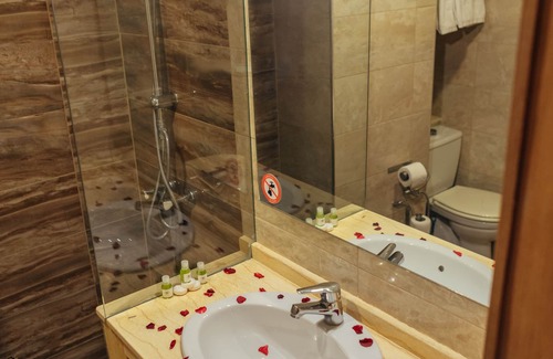 Tetouan Hotel | Ocean View Retreat at Hôtel El Yacouta with Spa & Dining