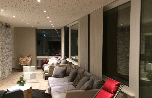 Noes Hotel | Discover Comfort at Hôtel Elite: Pool, Spa & Family Fun