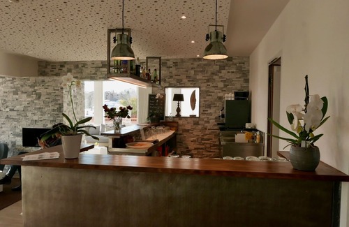 Noes Hotel | Discover Comfort at Hôtel Elite: Pool, Spa & Family Fun