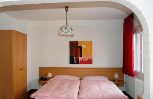 Sion Hotel | Hôtel Elite: Pet-Friendly Stay with Pool & Restaurant