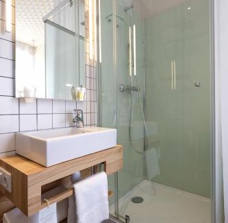 Laval Hotel | Discover Hôtel Marin: Pet-Friendly & Family-Oriented Stay
