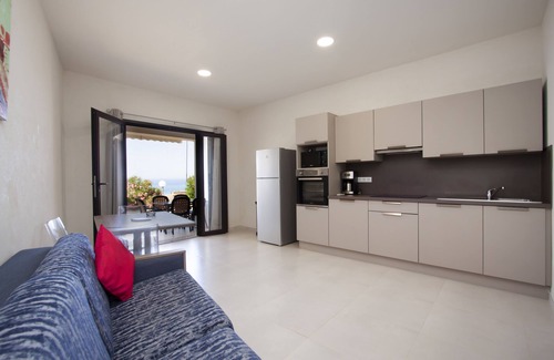 Cargese Apartment | Discover Hôtel et Résidence Ta Kladia - Omigna: Oceanfront Bliss