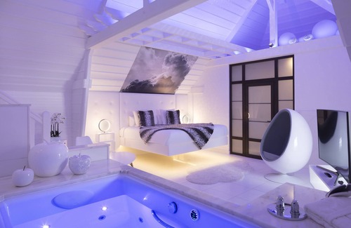 Pont-l'Eveque Hotel | Relax at Hôtel et Spa Le Lion d'Or with Top-Rated Amenities