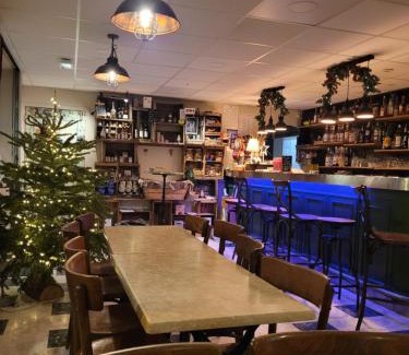 Les Omergues Hotel | Pet-Friendly Hôtel Etape with Breakfast and Dining Options