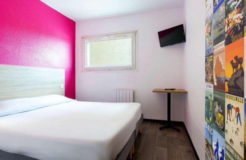 Muire - Haubette Hotel | Budget-Friendly Hôtel F1 Reims Tinqueux with Great Amenities