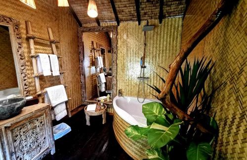 Tiahura Hotel | Discover Hôtel Fenua Mata'i'oa: Oceanfront Bliss Awaiting