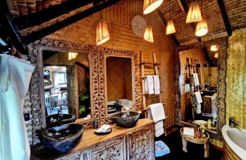Tiahura Hotel | Discover Hôtel Fenua Mata'i'oa: Oceanfront Bliss Awaiting
