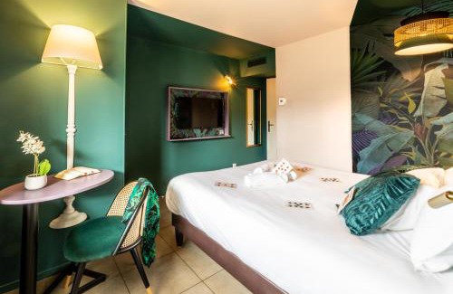 Terrasson-la-Villedieu Hotel | Pet-Friendly Hôtel Grand Confort Le Moulin Rouge Awaits
