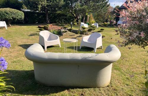 Etables-sur-Mer Hotel | Oceanfront Hôtel Heod: Pet-Friendly Stay in Saint-Quay-Portrieux