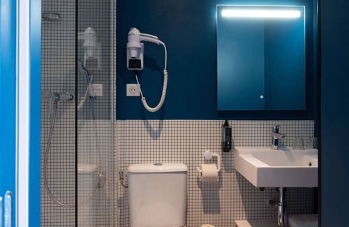 La Marne Hotel | Budget-Friendly Hôtel Ibis Budget Saint Malo Centre Awaits