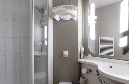 Paroisse Saint-Vincent-de-Paul Hotel | Discover Comfort at Hôtel ibis Dole Sud Choisey