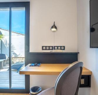 Le Bois-Plage-en-Re Hotel | Relax at Hôtel Ile de Ré with Oceanfront Spa & Pool